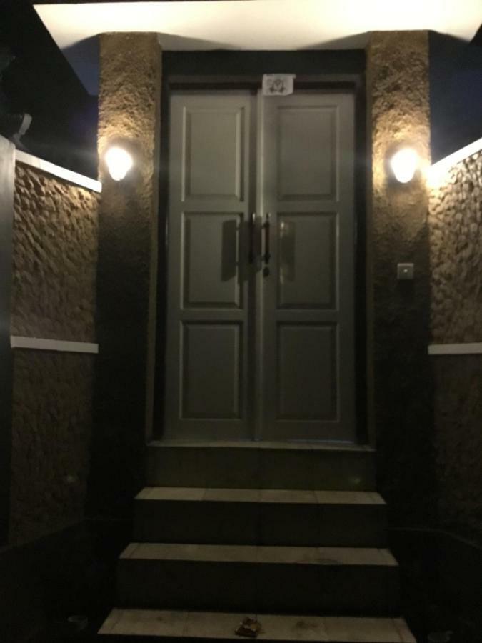 Queen Guest House Tulamben Екстериор снимка