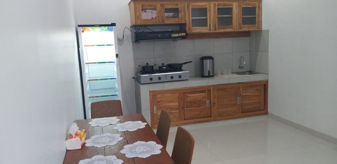Queen Guest House Tulamben Екстериор снимка